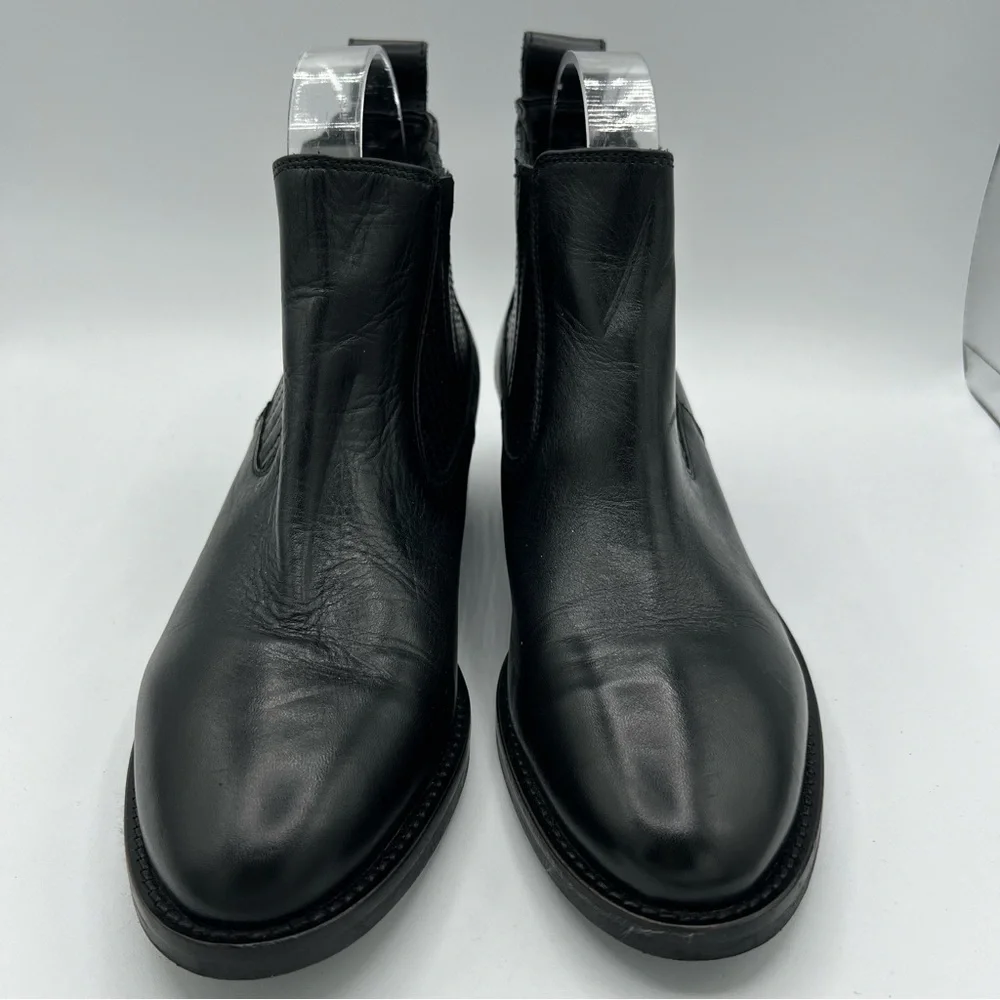 Coach and Four Kisha Chelsea Boots Women’s 6.5 Black Leather EUC Made In Italy‎